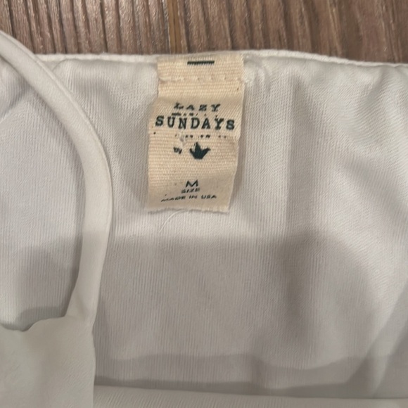 Lazy Sundays Woman’s White Blouse Tank Top Size Medium - Picture 4 of 5